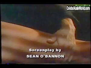Teresa Langley boobs , Blonde in Night Shade (1996) 5