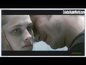 Teresa Palmer Kissing , Wet scene in Restraint (2008) 12