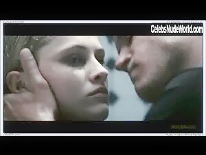 Teresa Palmer Kissing , Wet scene in Restraint (2008) 20