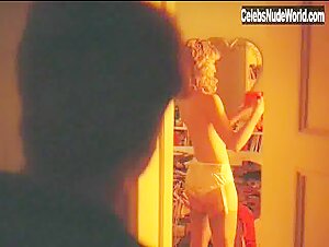 Teri Garr Gets Undressed , Lingerie in One from the Heart (1982) 11