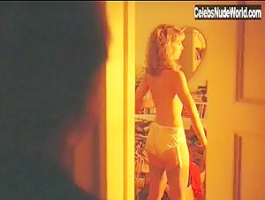 Teri Garr Gets Undressed , Lingerie in One from the Heart (1982) 8