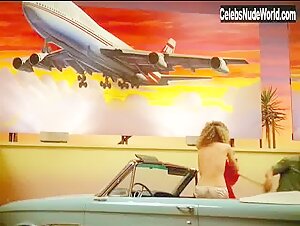Teri Garr boobs , Butt in One from the Heart (1982) 17