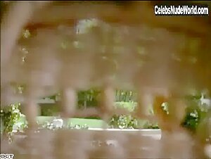 Teri Hatcher Outdoor , Brunette in Desperate Housewives (series) (2004) 5