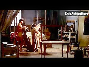 Valentina Cervi Kissing , Coustume in Artemisia (1997) 16