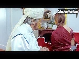 Anksa Kara in Le mentor (2012) 2