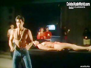 Valentine Demy in Pomeriggio caldo (1987) 18