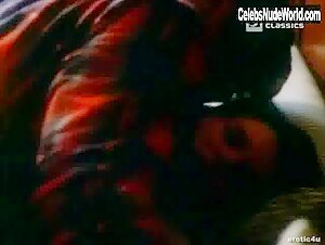 Valentine Demy Brunette , Hot in Pomeriggio caldo (1987) 9