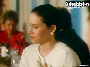 Valentine Demy Flasing , Pussy in Pomeriggio caldo (1987) 16