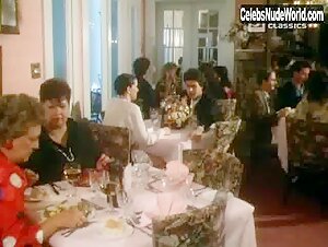 Valentine Demy Flasing , Pussy in Pomeriggio caldo (1987) 4