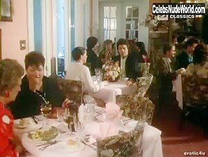 Valentine Demy Flasing , Pussy in Pomeriggio caldo (1987) 5