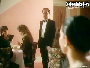 Valentine Demy Flasing , Pussy in Pomeriggio caldo (1987) 8