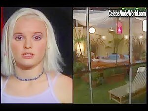 Toby Bedford Pool , Kissing in 7 Lives Xposed (series) (2001) 1