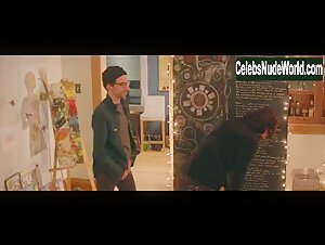Tommie-Amber Pirie in Pretend We're Kissing (2014) 20