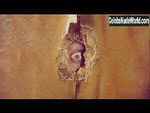 Toni Collette in Hotel Splendide (2000) 17
