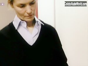 Trine Dyrholm in Forbrydelser (2004) 14
