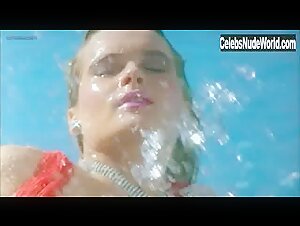 Trine Michelsen in Le foto di Gioia (1987) 14