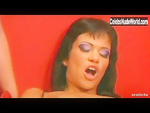Tyra Misoux in Annina Superstar (2008) 12
