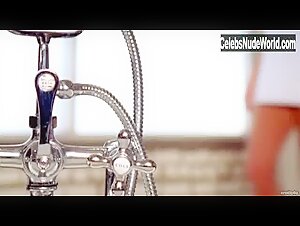 Tyran Richard Bathtub , Explicit in Playboy Video Playmate Calendar 2009 (2008) 1