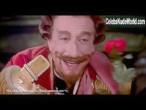 Uma Thurman Costume , Cleavage in Adventures of Baron Munchausen (1988) 20