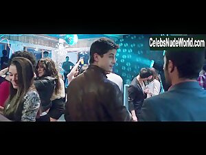 Unknown Girls in Afterparty (2013) 2