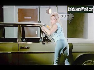 Unknown Girl in Au Pair Girls (1972) 16