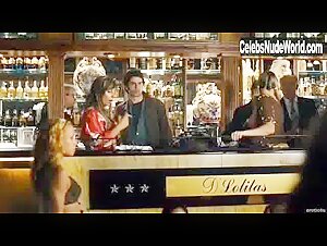 Unknown Girls in Canciones de amor en Lolita's Club (2007) 1