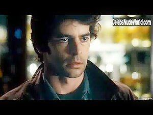 Unknown Girls in Canciones de amor en Lolita's Club (2007) 11
