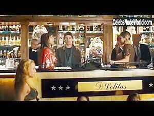 Unknown Girls in Canciones de amor en Lolita's Club (2007) 2