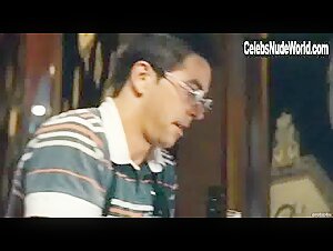 Unknown Girls Threesome , nude in Canciones de amor en Lolita's Club (2007)  11