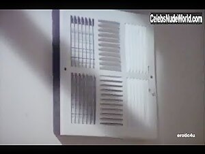 Unknown Girl gym , sexy scene in Click: The Body Beautiful (1997) 3