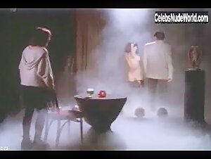 Unknown Girl in Club V.R. (1996) 12