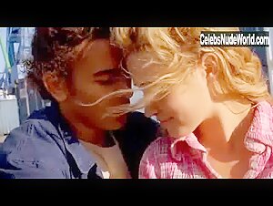 Vahina Giocante in Lila dit ca (2004) 11