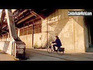Vahina Giocante in Lila dit ca (2004) 7