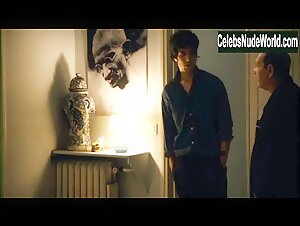 Valeria Bruni Tedeschi in Un chateau en Italie (2013) 11