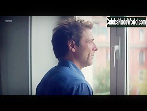 Valeria Golino in Il colore nascosto delle cose (2017) 16