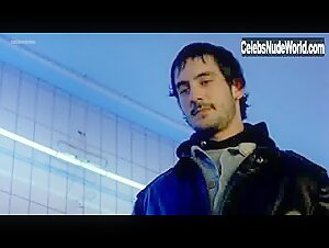 Valeria Solarino in Fame chimica (2003) 10