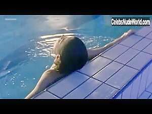 Valeria Solarino in Fame chimica (2003) 11