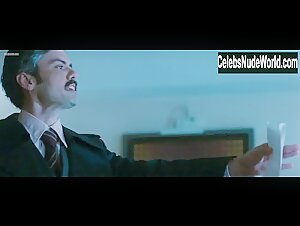 Valeria Solarino in Vallanzasca - Gli angeli del male (2010) 15