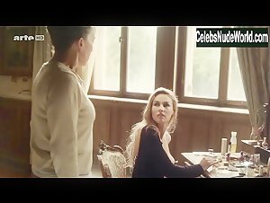 Vanessa Demouy in Xanadu (series) (2010) 13