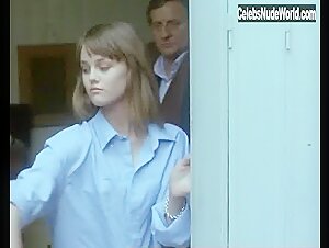 Vanessa Paradis in Noce blanche (1989) 4