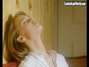 Vanessa Paradis Sensual , Blonde in Noce blanche (1989) 10