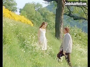 Vanessa Paradis Outdoor , Sexy Dress in Noce blanche (1989) 10