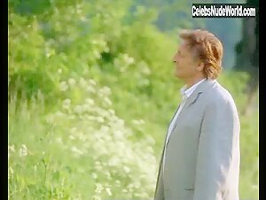 Vanessa Paradis Outdoor , Sexy Dress in Noce blanche (1989) 14