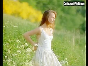 Vanessa Paradis Outdoor , Sexy Dress in Noce blanche (1989) 16