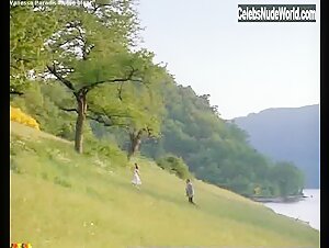 Vanessa Paradis Outdoor , Sexy Dress in Noce blanche (1989) 3