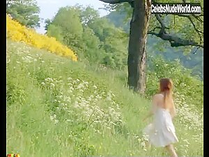 Vanessa Paradis Outdoor , Sexy Dress in Noce blanche (1989) 4