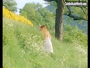 Vanessa Paradis Outdoor , Sexy Dress in Noce blanche (1989) 5