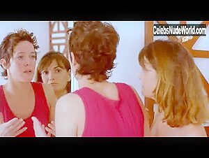 Veronique Boulanger in Les gens en maillot de bain ne sont pas (forcement) superficiels (2001) 10