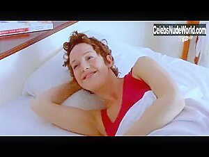 Veronique Boulanger in Les gens en maillot de bain ne sont pas (forcement) superficiels (2001) 4
