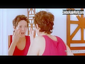 Veronique Boulanger in Les gens en maillot de bain ne sont pas (forcement) superficiels (2001) 9